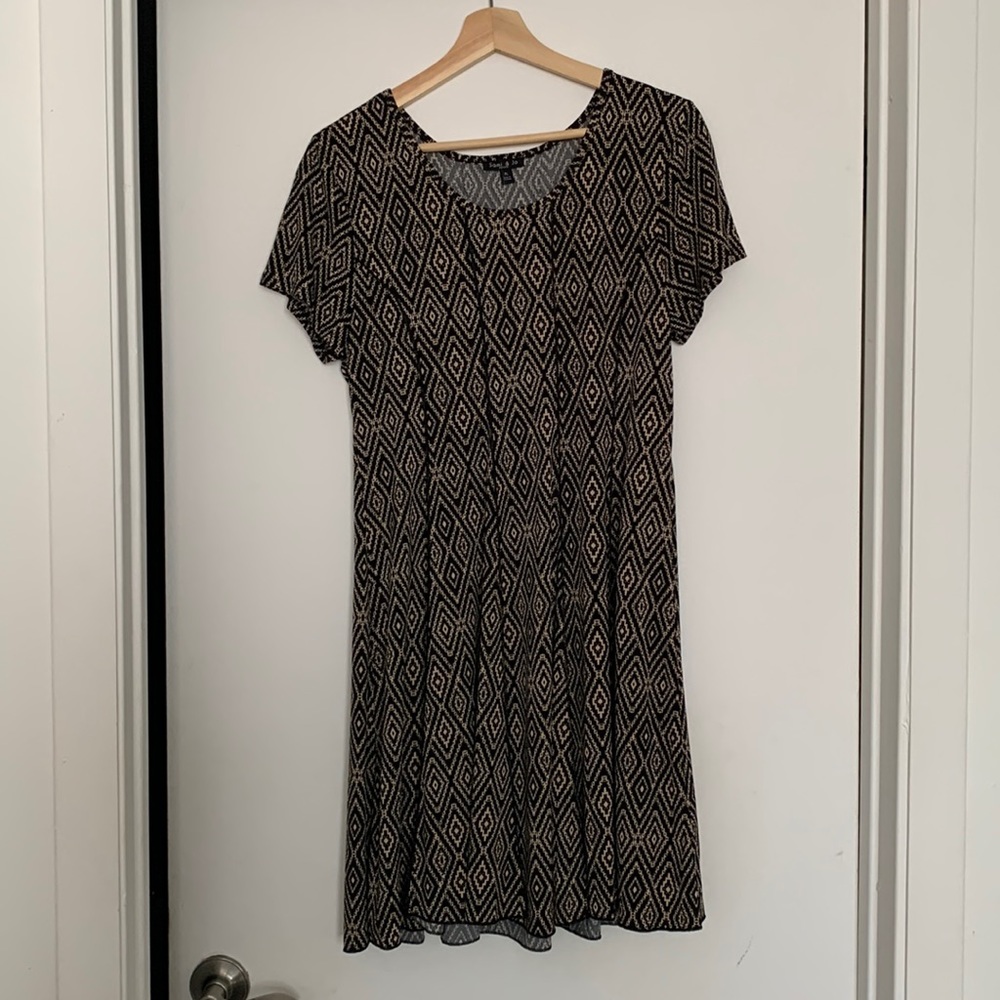 Short sleeve dress. Cute and comfortable